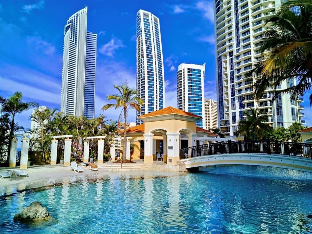 Deluxe Chevron Renaissance Apartment Gold Coast Luaran gambar