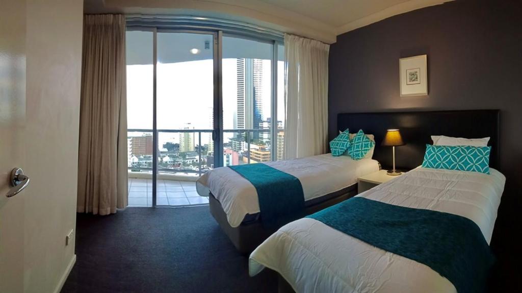 Deluxe Chevron Renaissance Apartment Gold Coast Luaran gambar